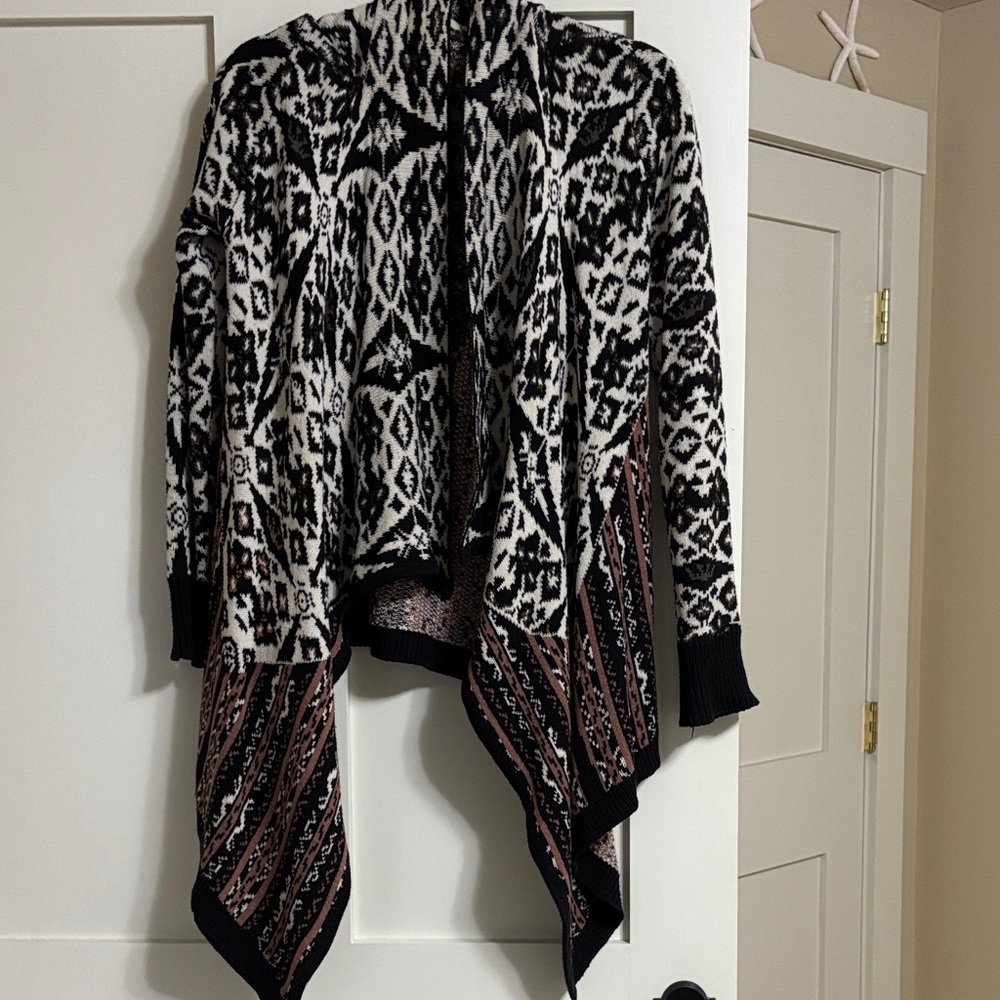 Blu Pepper Black, cream and brown Geometric Cardigan